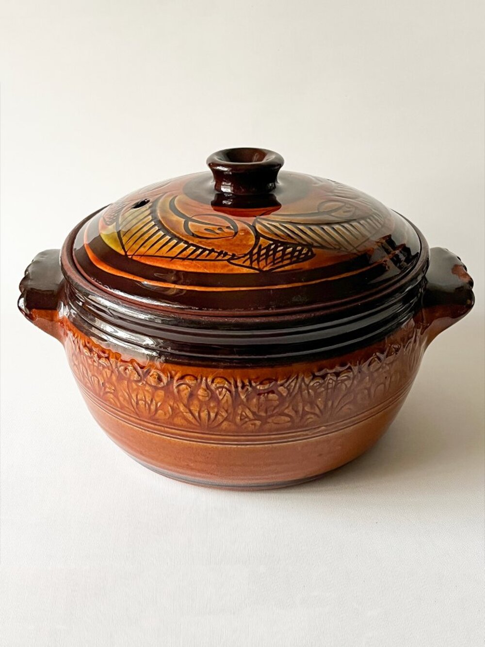 Vintage Romanian Clay Casserole Corund Transylvanian Folk Art Pottery w/ Lid